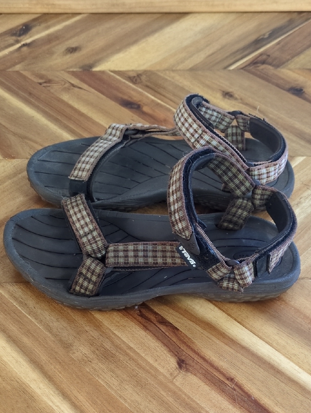 Teva Brown Plaid Hook-and-Loop Sandals - Picture 3 of 5